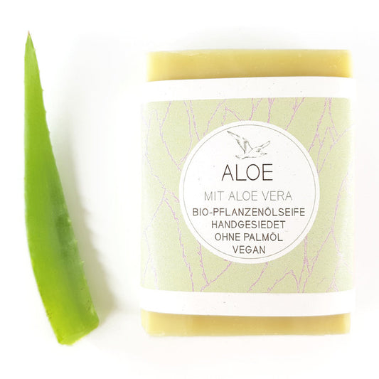 KÜSTENSEIFEN MANUFAKTUR handgesiedete Seife "ALOE" mit Aloé Vera | natürliche Pflege für Haut | ohne Duft | vegan | 80g