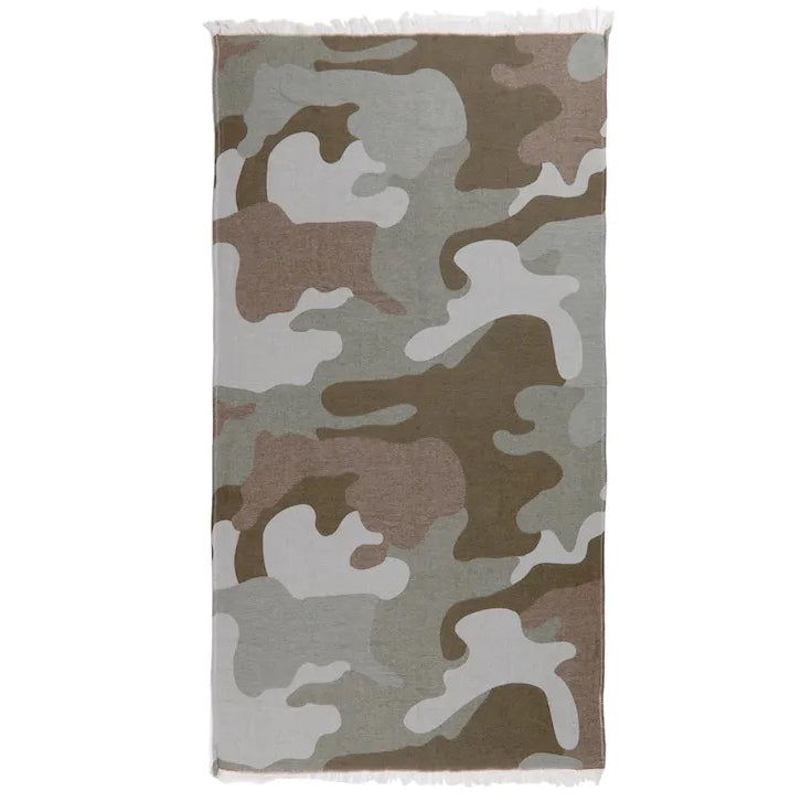 TOWEL TO GO Amazonas Camouflage khaki & braun | handgefertigtes Hammamtuch / Baumwolltuch / Baumwolldecke | Reisehandtuch | extra saugstark | 100% reine Baumwolle | vegan