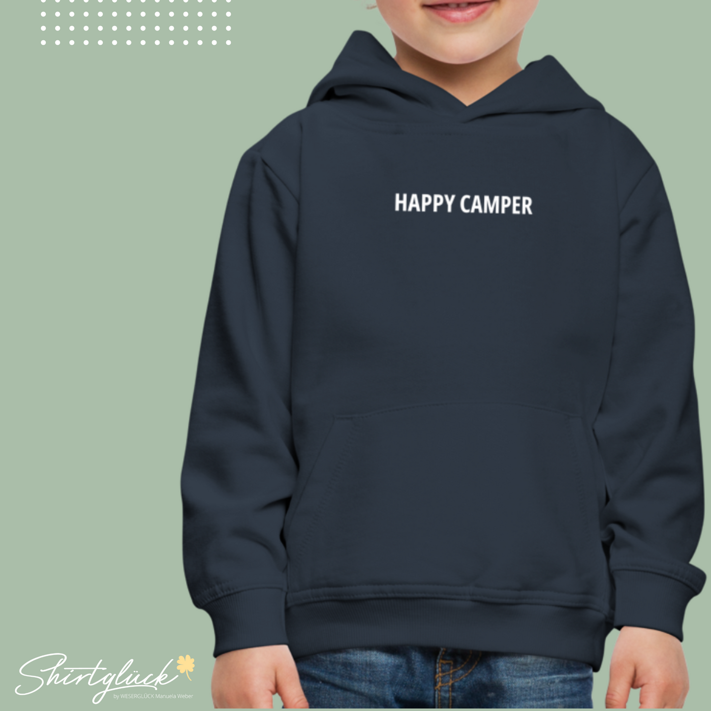 SHIRTGLÜCK Kinder Premium Hoodie „Happy Camper - Adventure is calling“ mit Farbakzent in orange